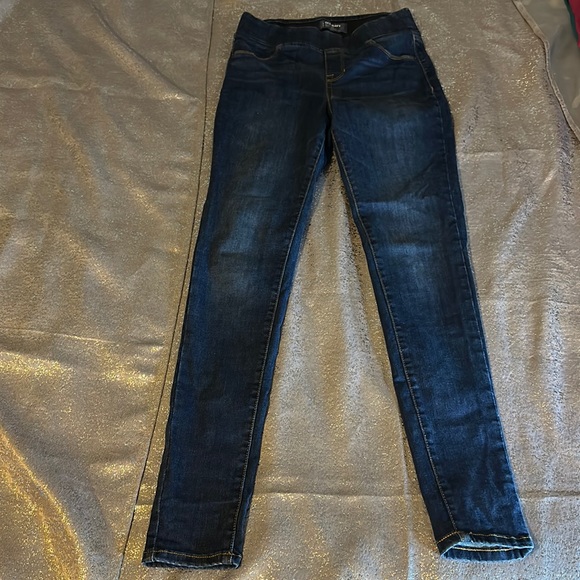 Old Navy Rockstar built in sculpt integree definition size 2 - Picture 1 of 4